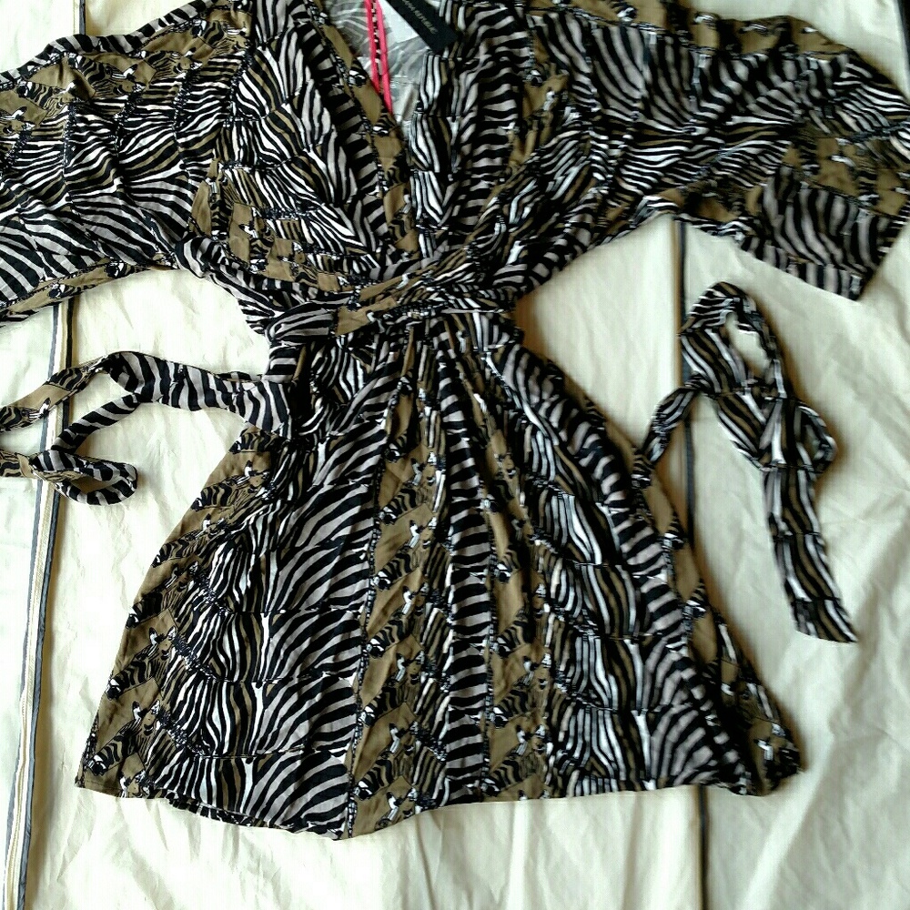 Banana republic zebra wrapping round dress size 16